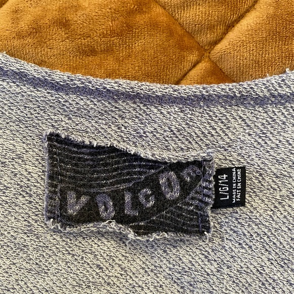Volcom juniors size large raw edge sweatshirt - Picture 6 of 7